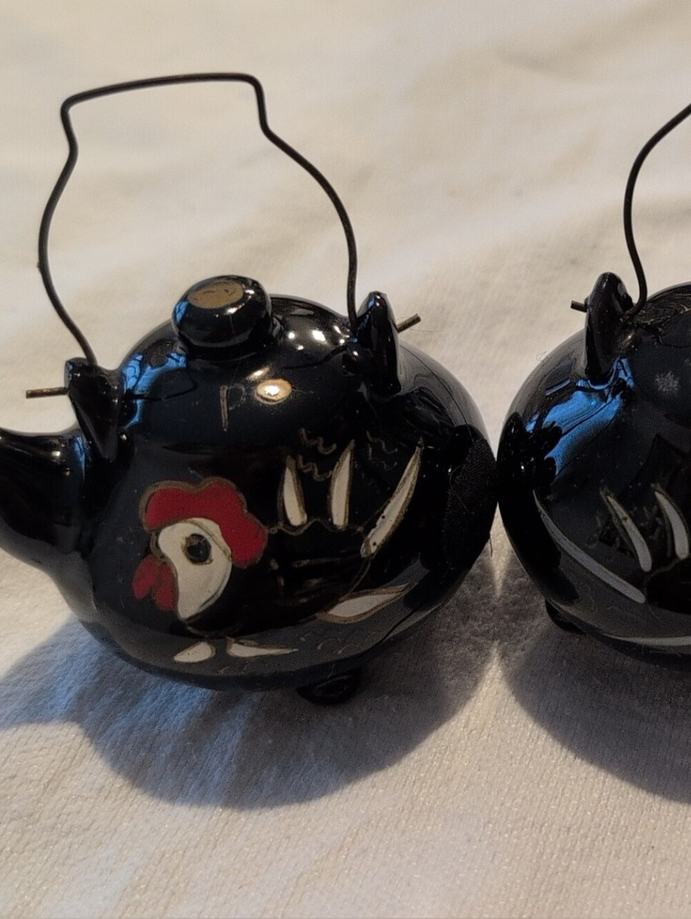 Vintage Porcelain Black Teapot Salt And Pepper Shakers With Painted Chicken